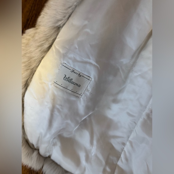 SOLD!!!!!Genuine Saga blue Fox fur Luxurious Fur Coat - Picture 10 of 16